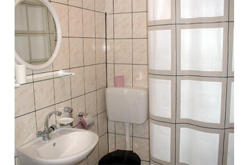 Croazia Privát Slatine, Esterno